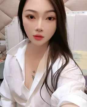 小店风骚翘臀敏敏