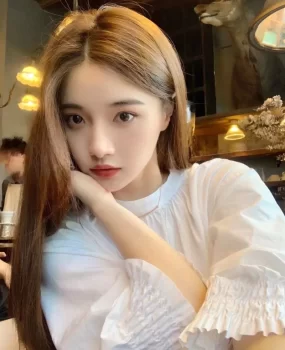 哈尔滨，极品纯小白，00年，不催不事，敏感体质。