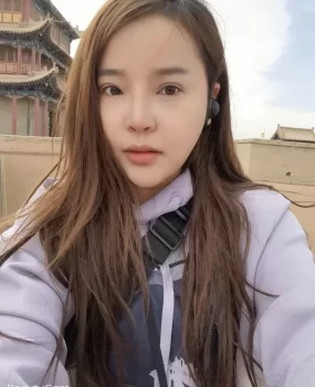 微胖学生妹