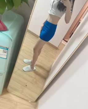 苏州莞式服务值得一试，小姐姐下面超紧有点把持不住。