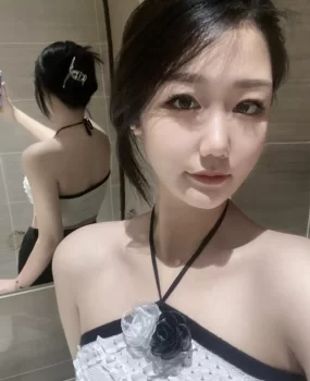 萌嫩妹兼职玩的爽