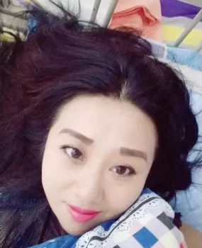 兼职美女