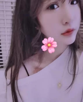 极品00后刚下水兼职宝贝