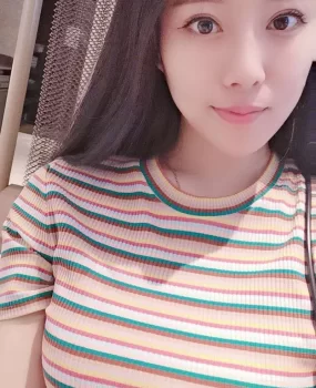 小女娃水多，服务好，少妇风骚诱人